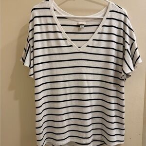 A New Day Women’s Black and White Striped V-Neck Tee